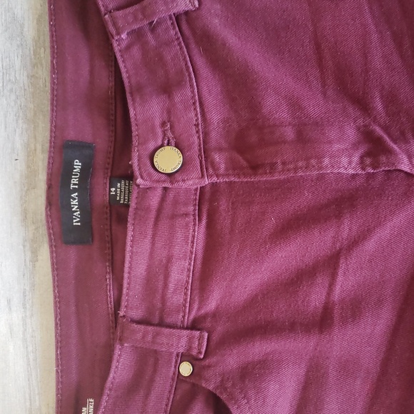 Ivanka Trump Sculpting jean mid rise - Picture 3 of 3